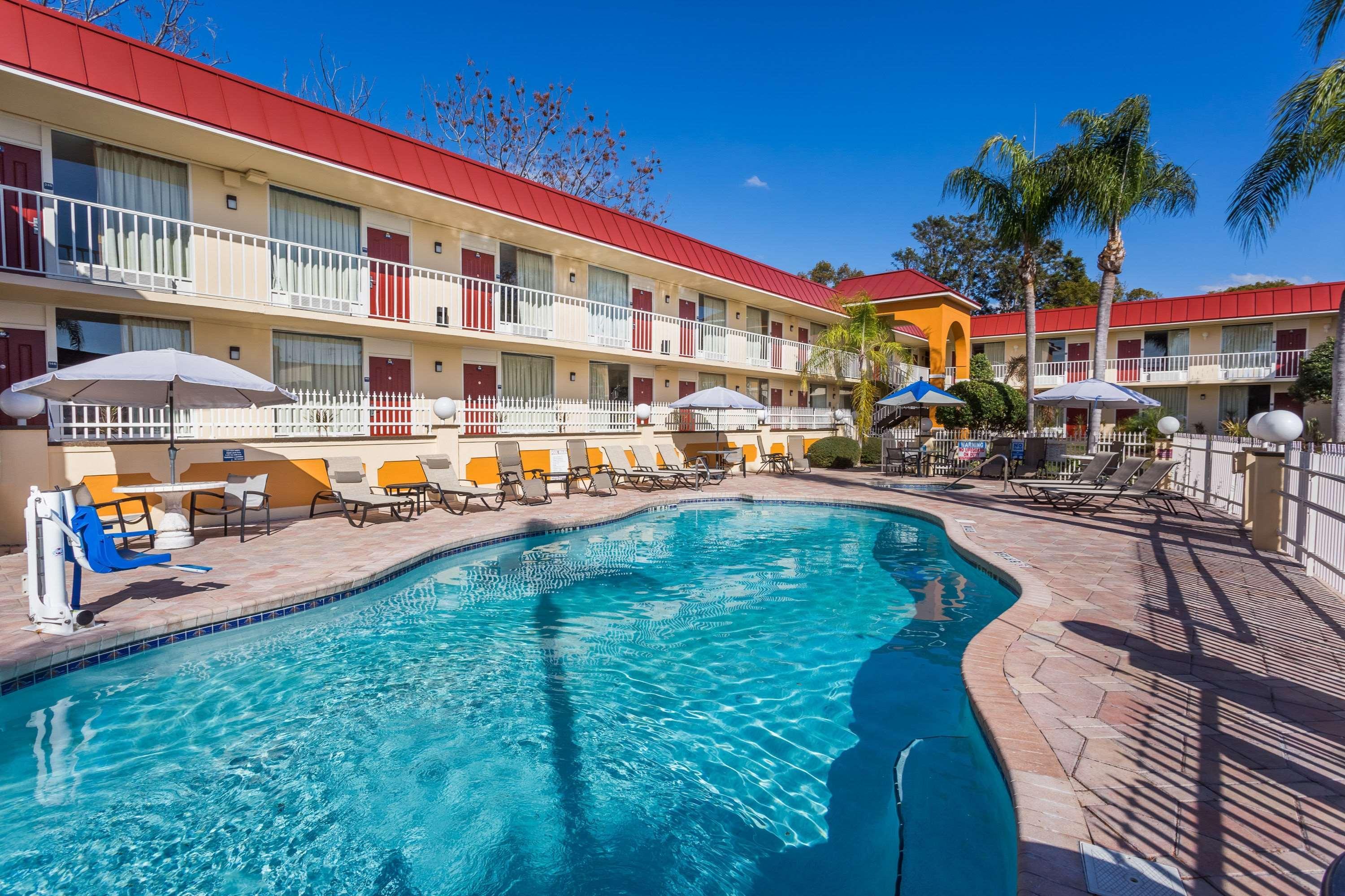 Days Inn & Suites By Wyndham Port Richey Exteriér fotografie